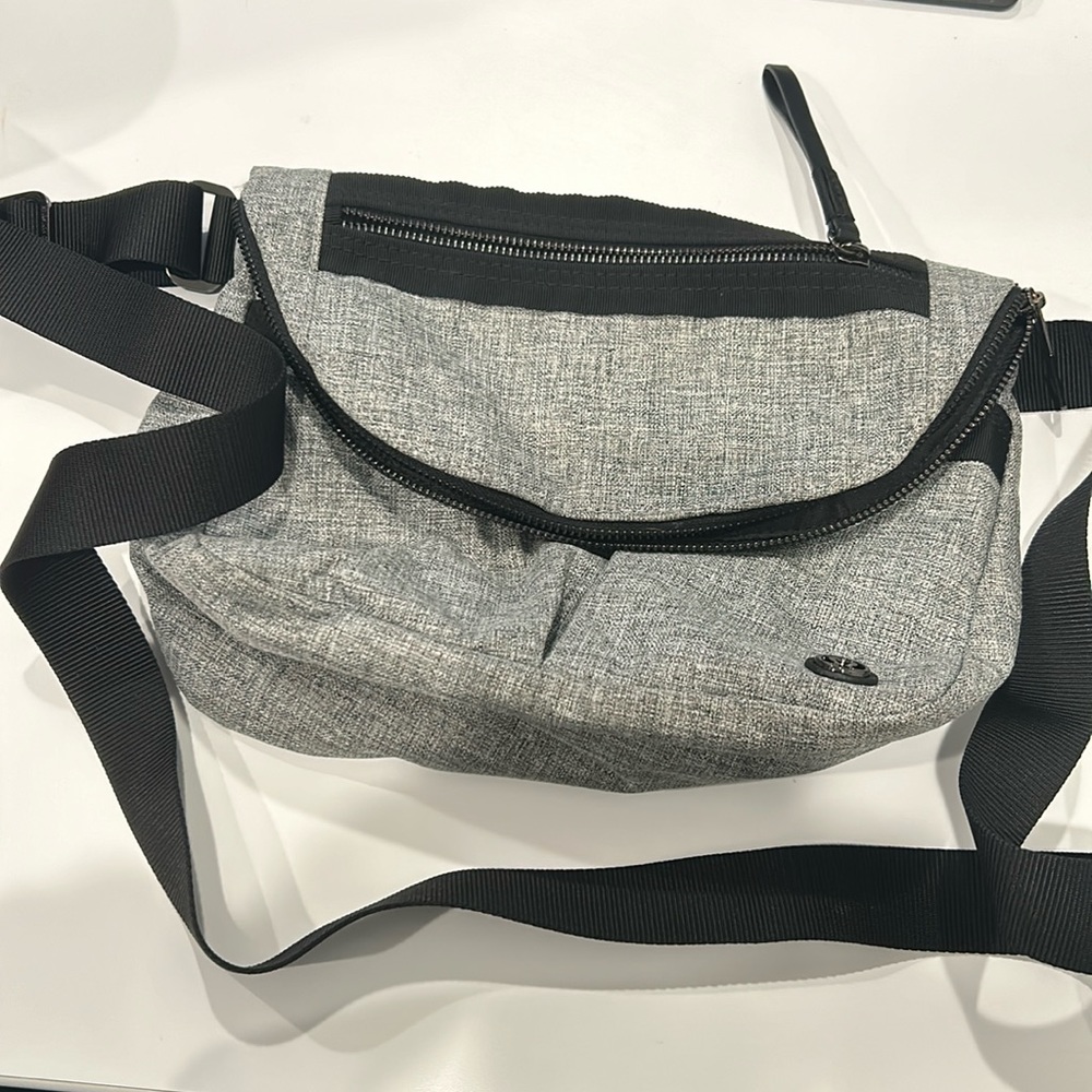 Lululemon crossbody